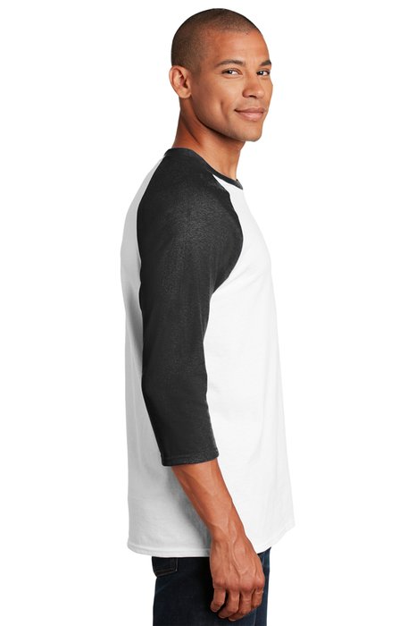 5700 Gildan 5.3-ounce 100% Cotton T-Shirt White/ Black